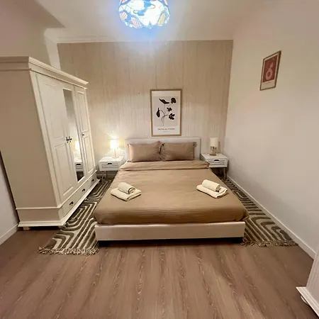 Catedrala Blue Daire